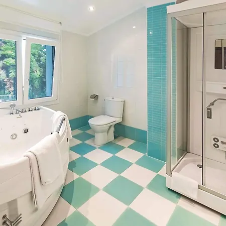 Hera's With Private Pool And Lush Garden Villa