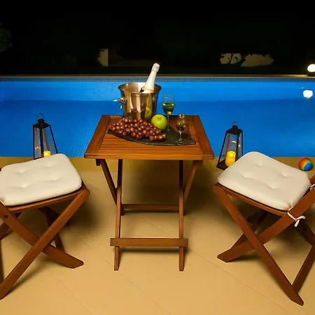 Hera's With Private Pool And Lush Garden Villa *