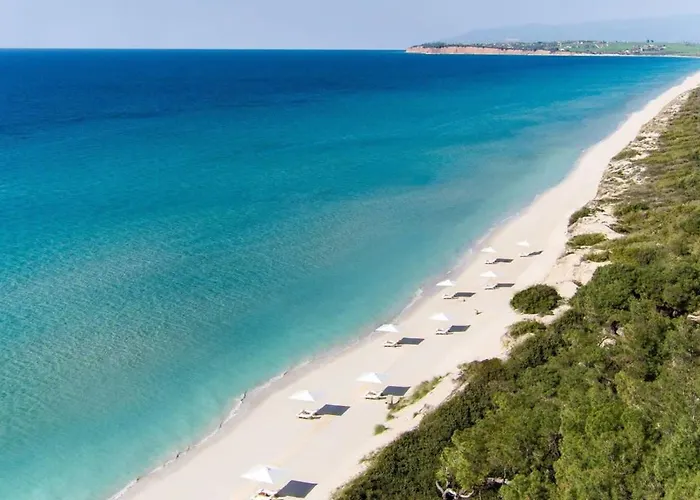 Hera's With Private Pool And Lush Garden Villa