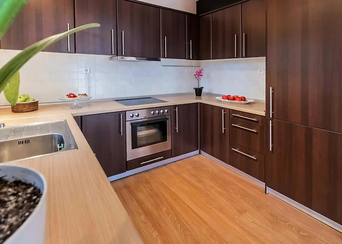 Villa Hera's With Private Pool And Lush Garden